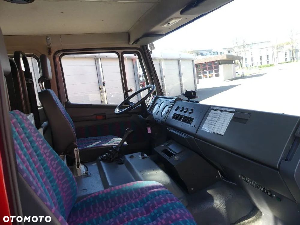 Mercedes-Benz 814F Wóz strażacki - 17