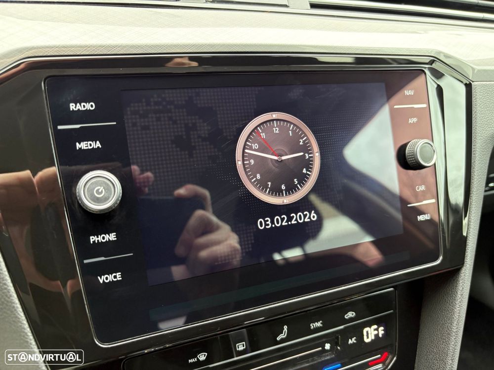 VW Passat Variant 2.0 TDi Elegance DSG - 18