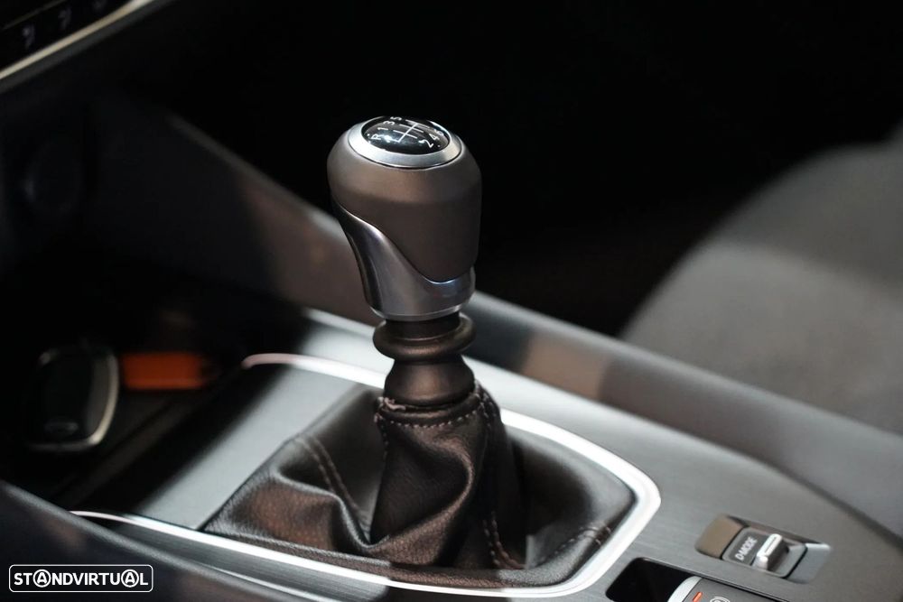 Nissan Qashqai 1.3 DIG-T N-Connecta LED+TT+SKY - 19