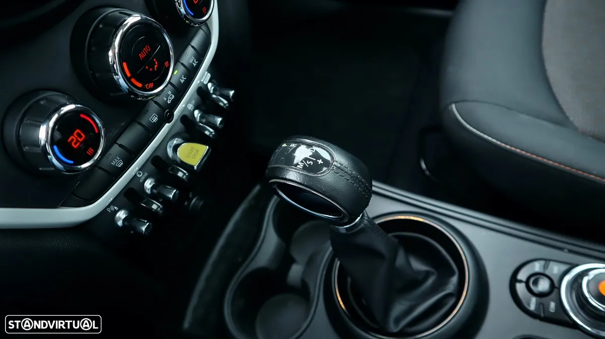 MINI Countryman Cooper SE ALL4 Auto - 39