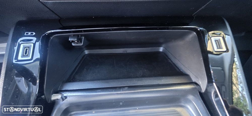 Peugeot 2008 1.2 PureTech Allure Pack - 22