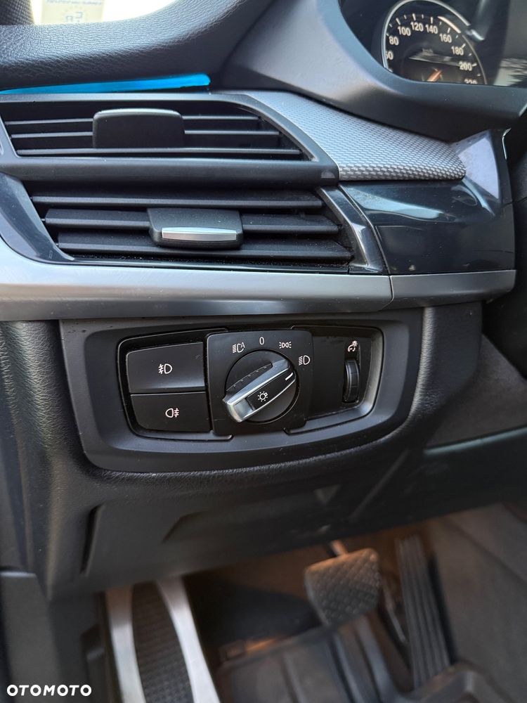 BMW X5 xDrive25d - 37