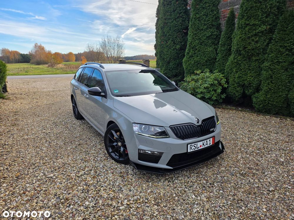 Skoda Octavia ver-combi-2-0-tdi-dsg-rs - 5