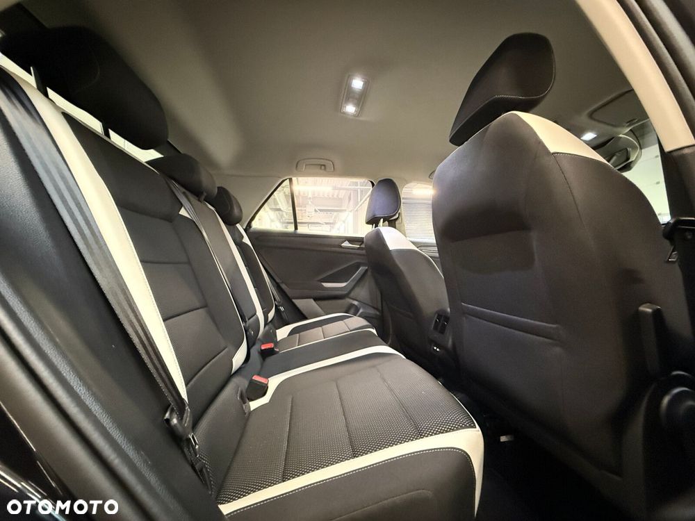 Volkswagen T-Roc 1.5 TSI ACT Premium DSG - 25