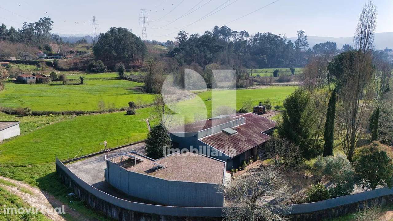 Moradia Térrea V3 | Paredes | Paisagem verdejante - Grande imagem: 2/24