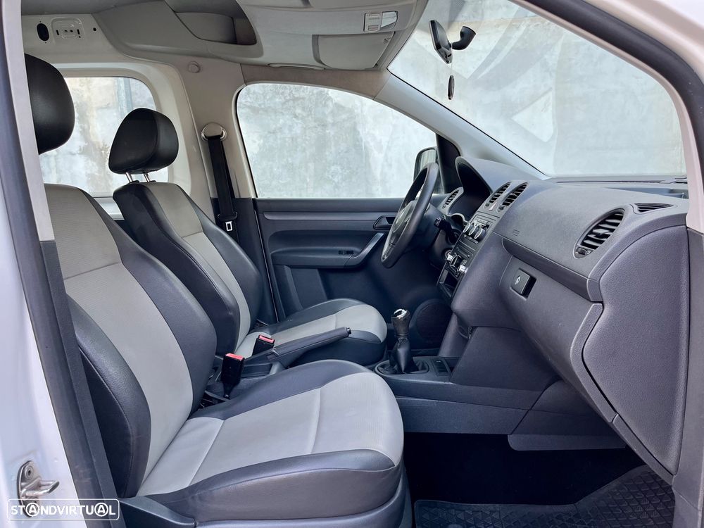 VW Caddy Maxi 1.6 TDi Blue.Trendline - 28