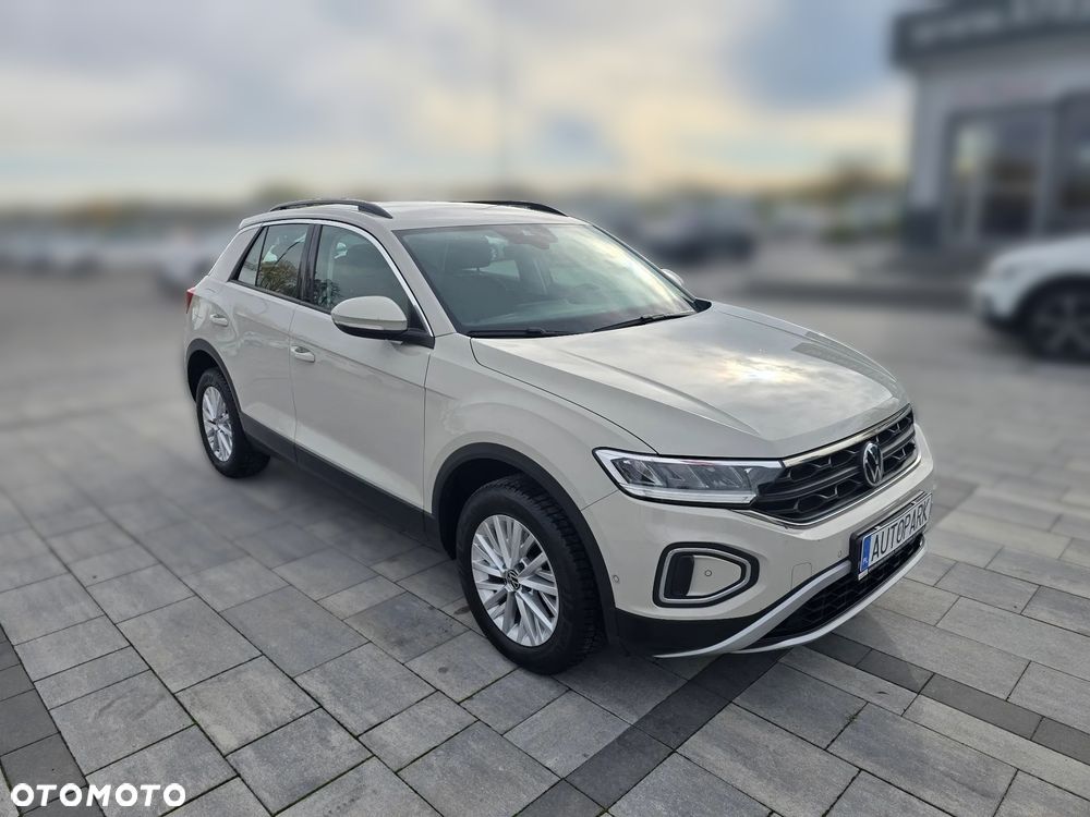 Volkswagen T-Roc 2023 photo 3