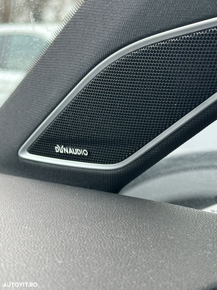 Volkswagen Golf - 26