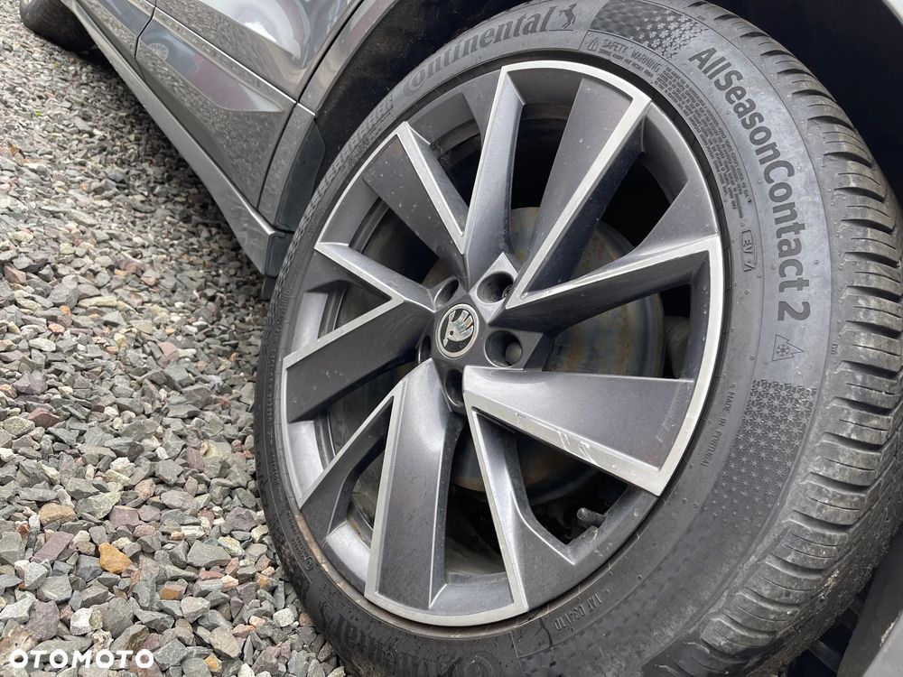 Skoda Enyaq 80 82kWh Sportline Maxx - 35
