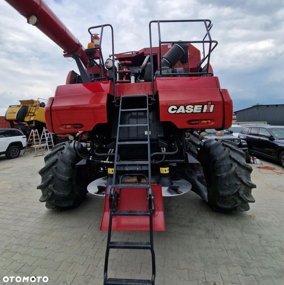 Case IH 8120 - 6