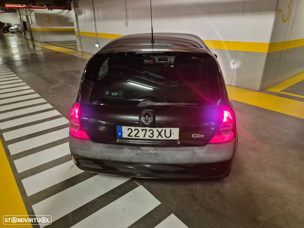 Renault Clio 1.2 16V Dynamique - 11