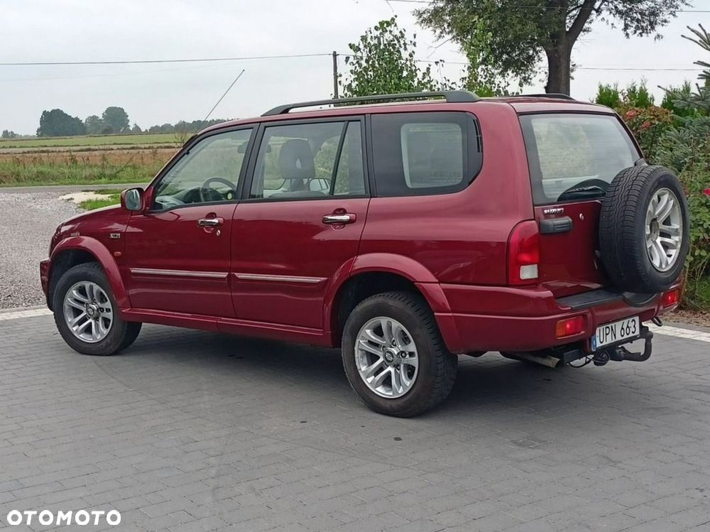 Suzuki XL7 - 9