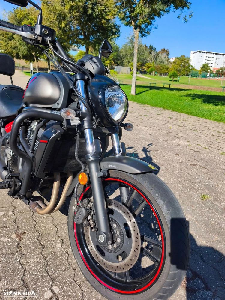 Kawasaki Vulcan 650 S - 11