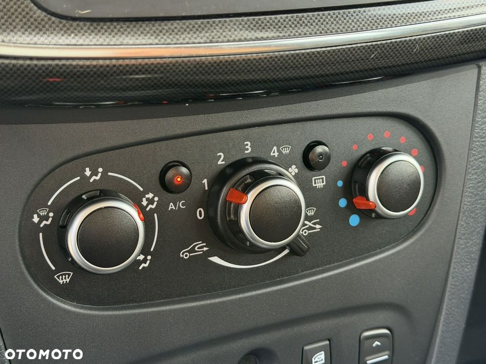 Dacia Sandero - 23