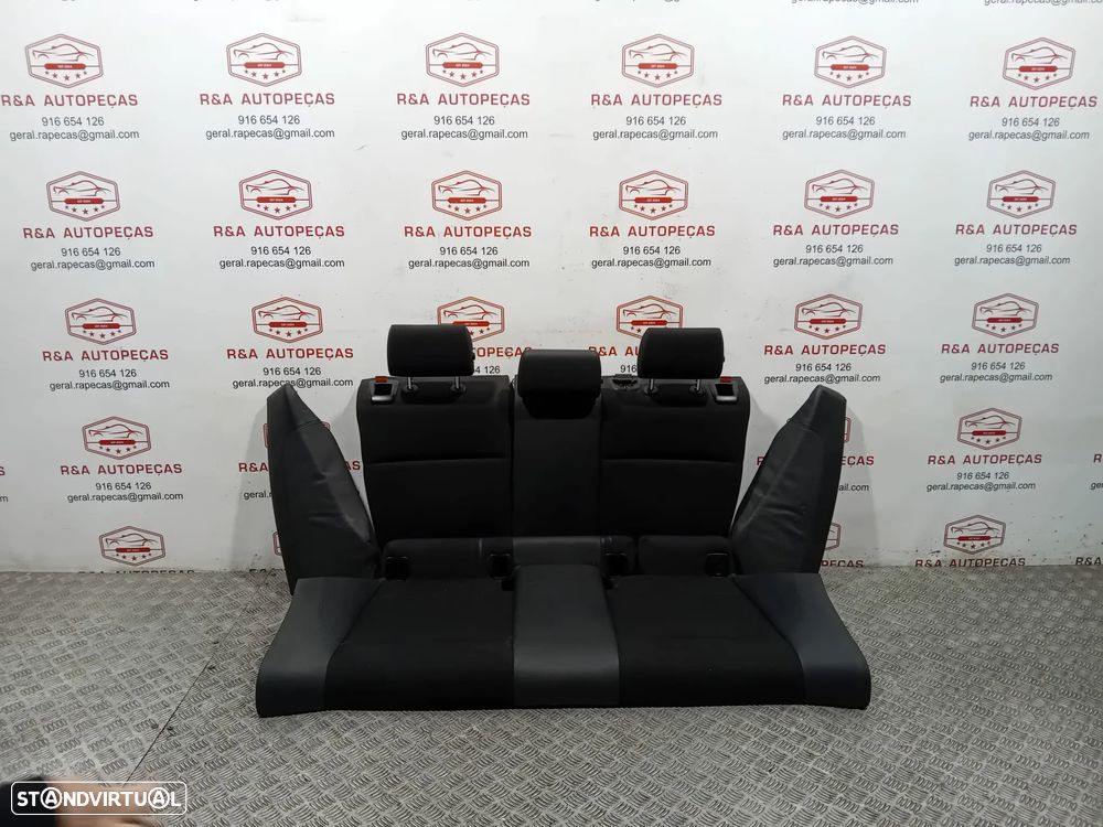 Conjunto de Bancos BMW Série 1 E82 Pack M em Pele e Alcântara Original - 18