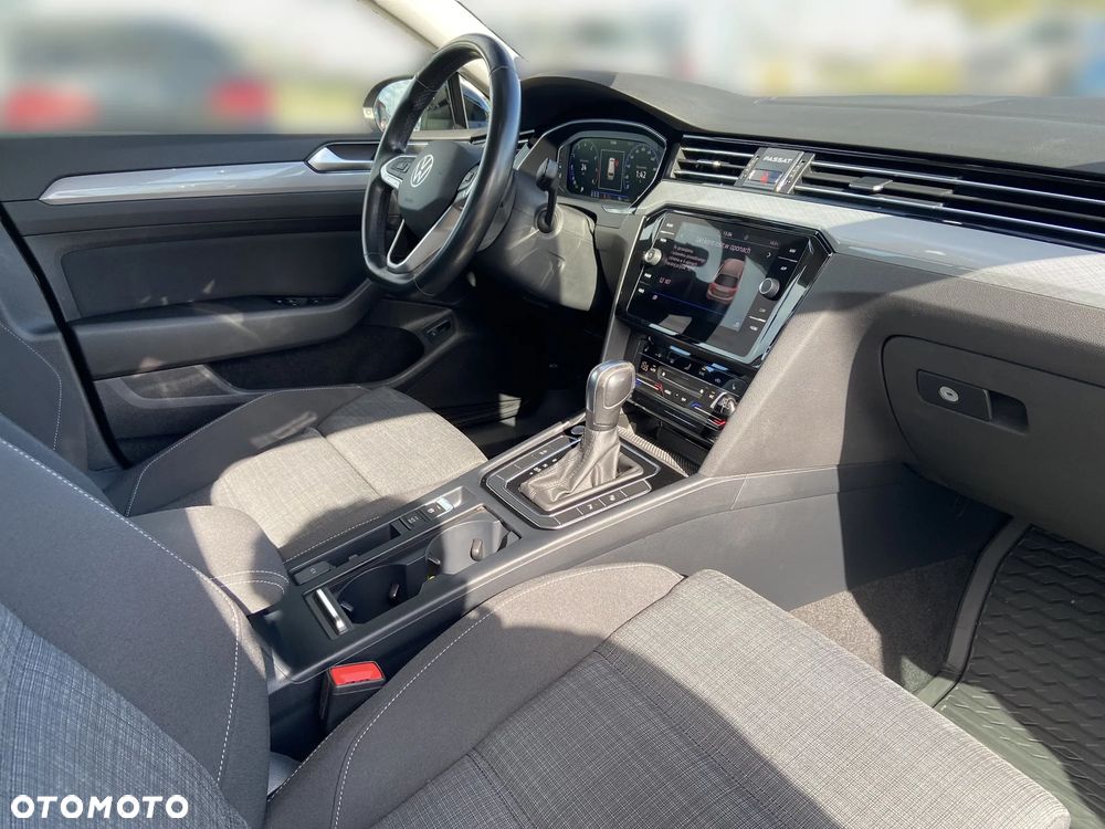 Volkswagen Passat 2.0 TSI Business DSG - 10