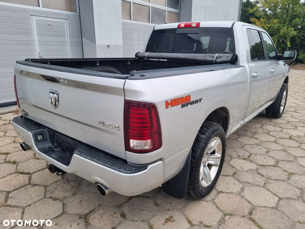 Dodge RAM 5.7 4x4 - 2