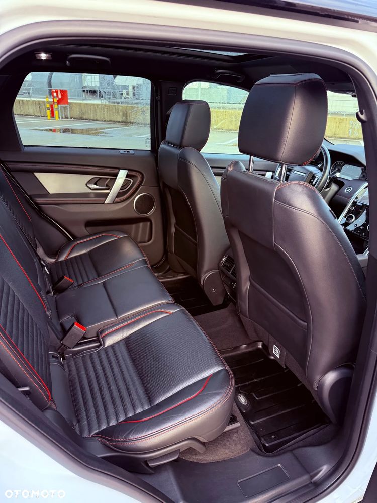 Land Rover Discovery Sport 2.0 P200 mHEV R-Dynamic - 15