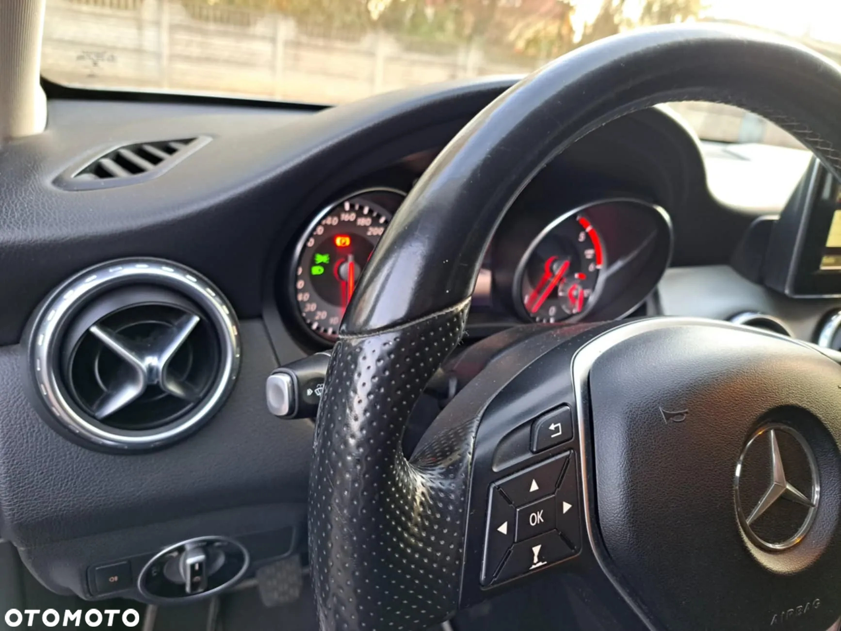 Mercedes-Benz GLA 200 (CDI) d - 15
