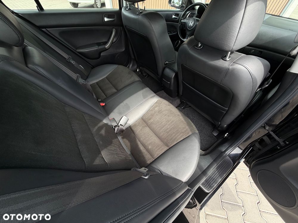 Honda Accord 2.0 Sport - 26