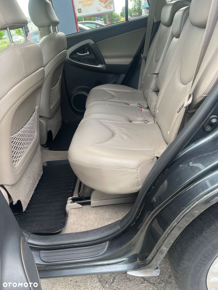 Toyota RAV4 2.2 D-CAT 4x4 Executive - 27