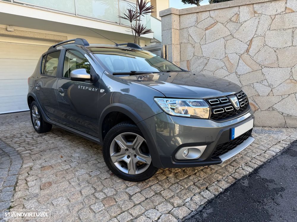 Dacia Sandero Stepway TCe 90 (S&S) Celebration - 4