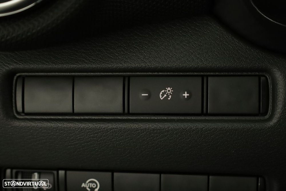 Nissan Juke 1.0 DIG-T N-Connecta - 18