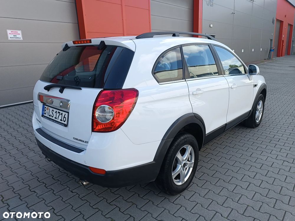 Chevrolet Captiva 2.4 2WD LT - 11