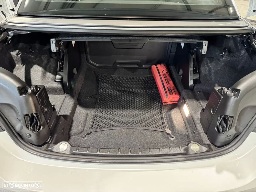 BMW M4 Auto - 32