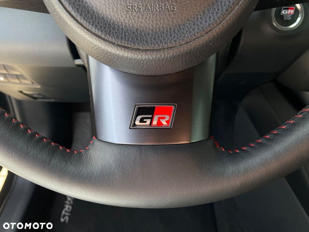 Toyota Yaris - 14