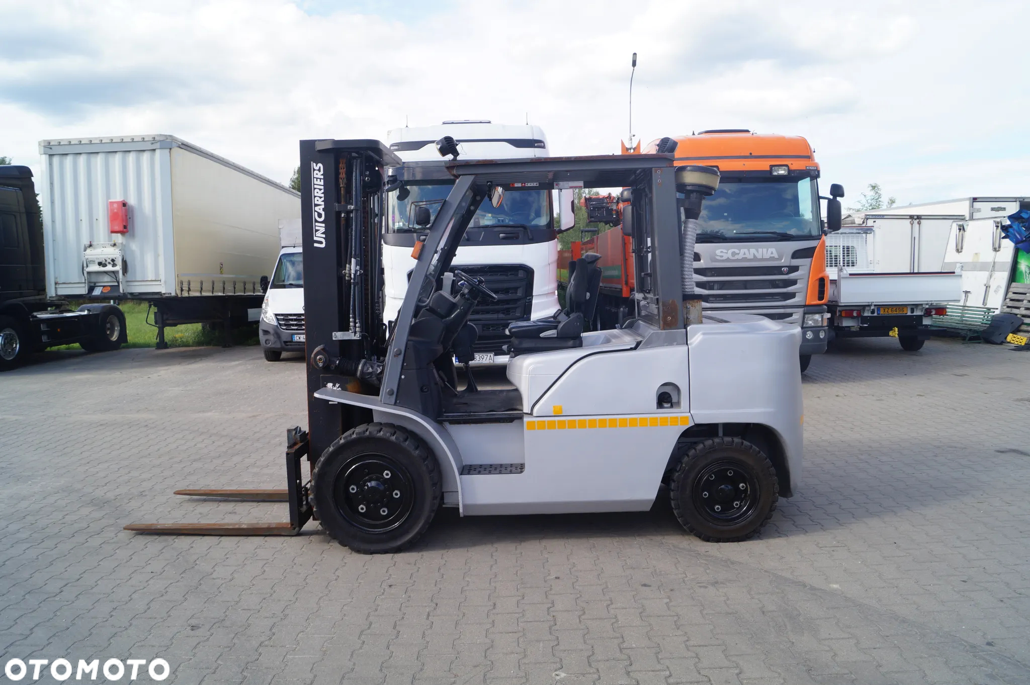 Nissan Wózek widłowy 4.5 tony udźwigu - 7
