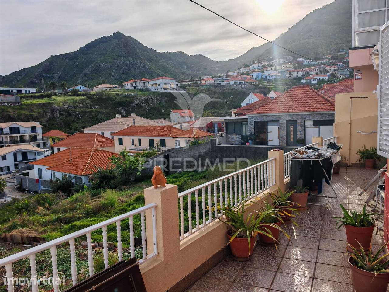 Moradia T3 com Excelente Localização Situada no Caniçal - Grande imagem: 5/22