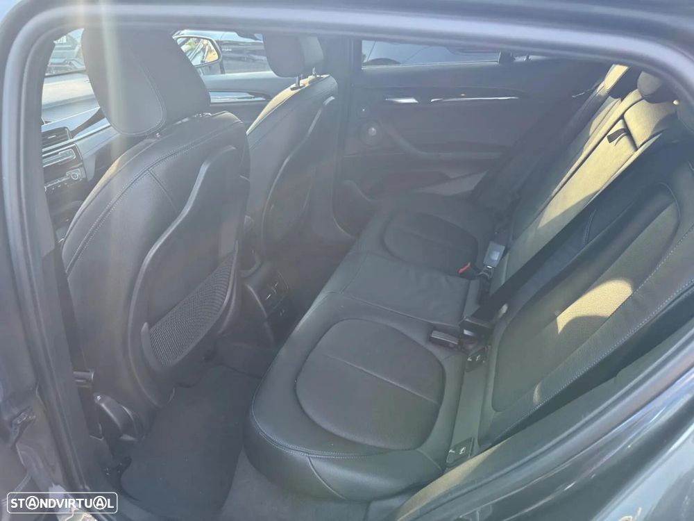 BMW X2 25 e xDrive Pack M - 29