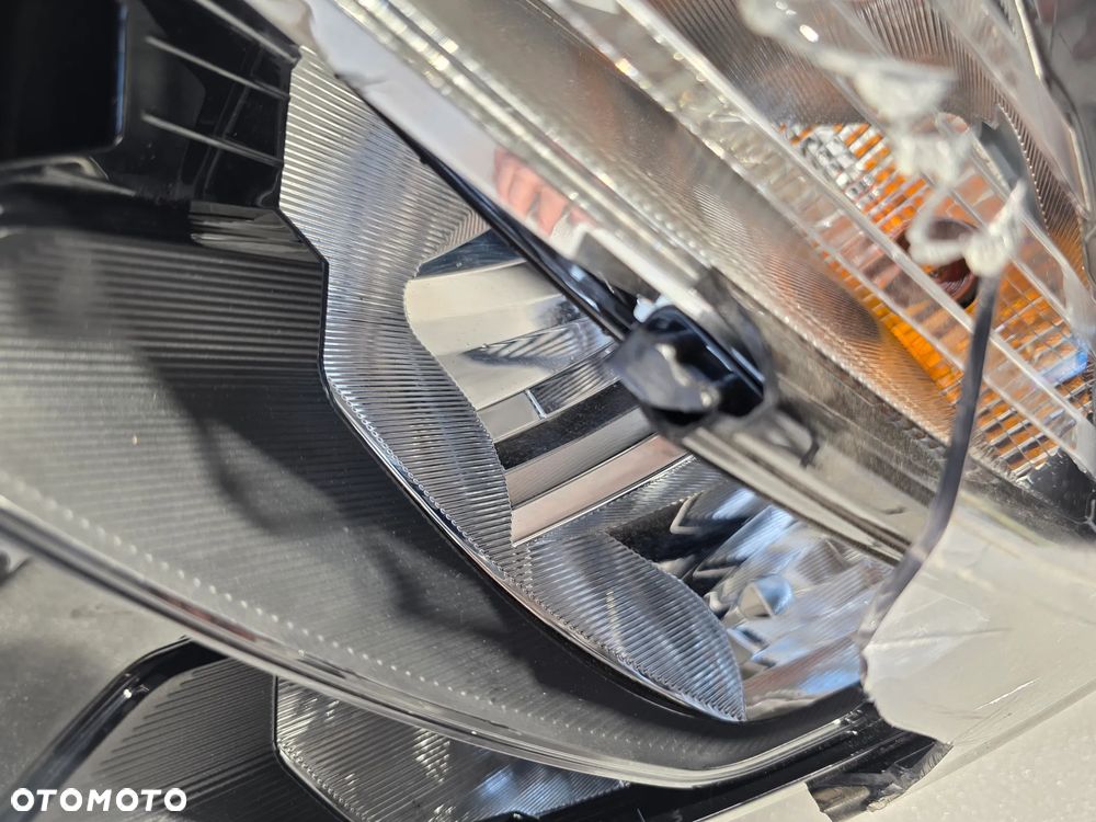 KIA SPORTAGE V LEWA LAMPA PRZEDNIA PRZÓD FULL LED , NR 92101-R2000 / R2921-61010 , NR AUKCJI LPP244 - 11