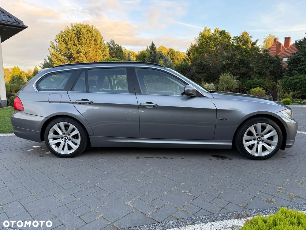 BMW Seria 3 320i - 8