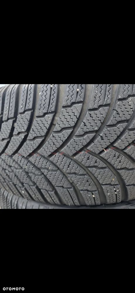 Mercedes-Benz GLA 220 d 4-Matic AMG Line - 25