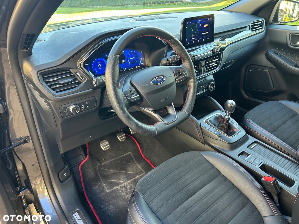 Ford Kuga 1.5 EcoBoost ST-LINE X - 12