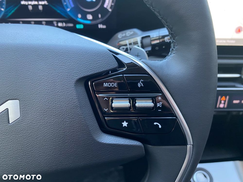 Kia Niro 1.6 GDI Hybrid Business Line - 17