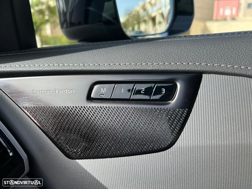 Volvo XC 90 T8 AWD Recharge Plus Dark - 19