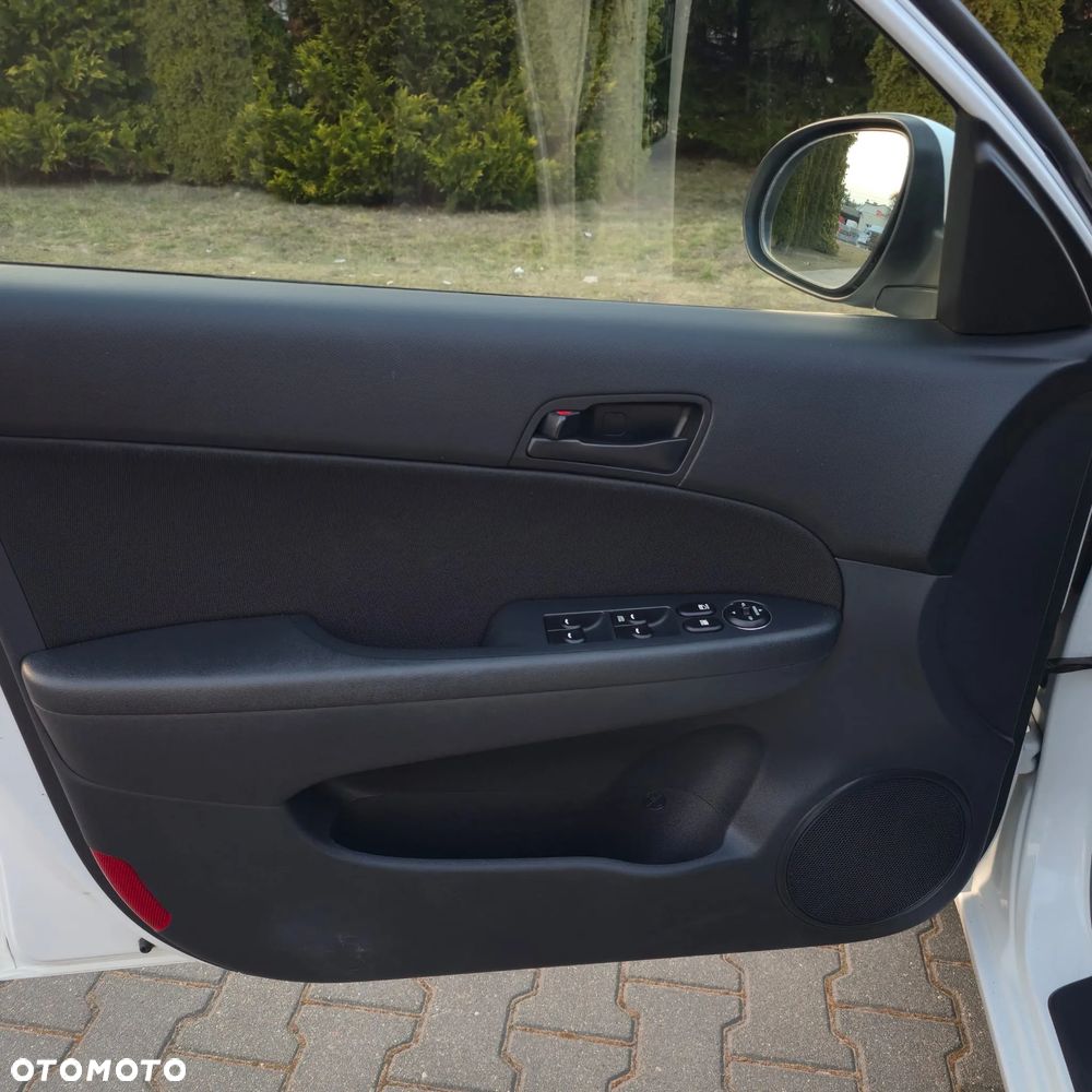 Hyundai i30 - 21