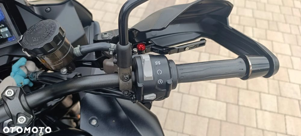 Kawasaki Versys 1000 - 10