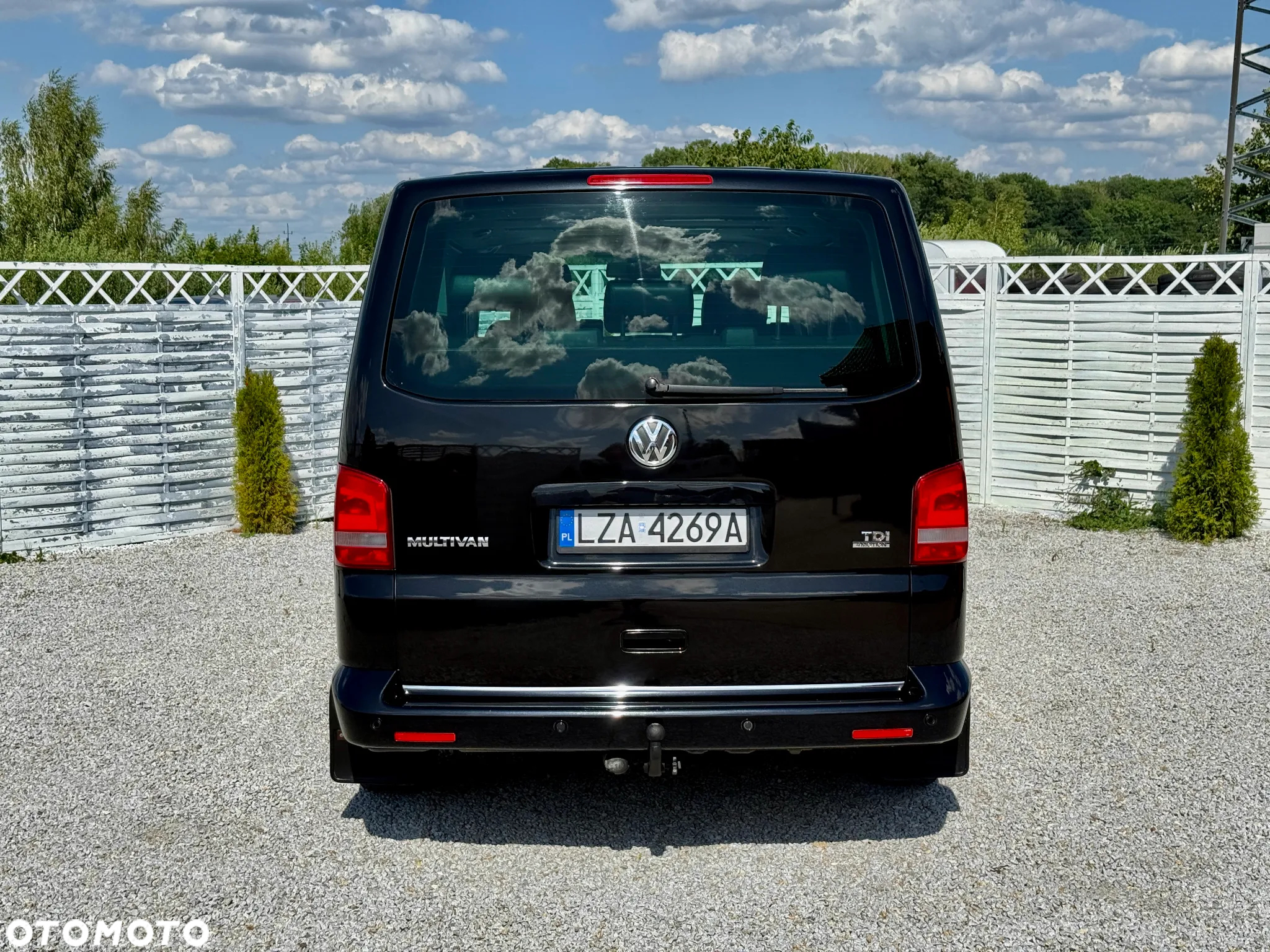 Volkswagen Multivan - 27