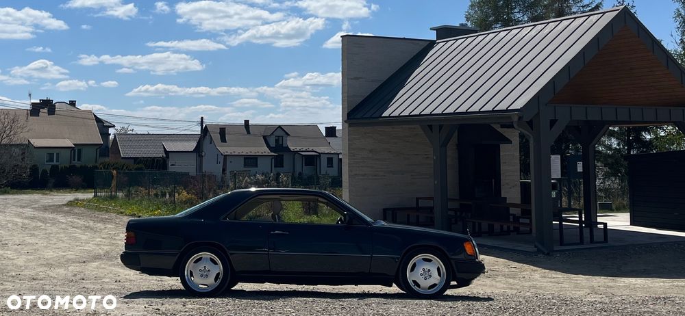 Mercedes-Benz W124 (1984-1993) - 29