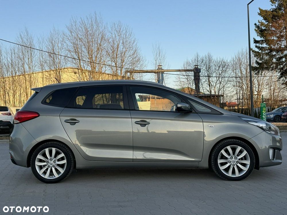 Kia Carens 1.7 CRDi Vision - 12