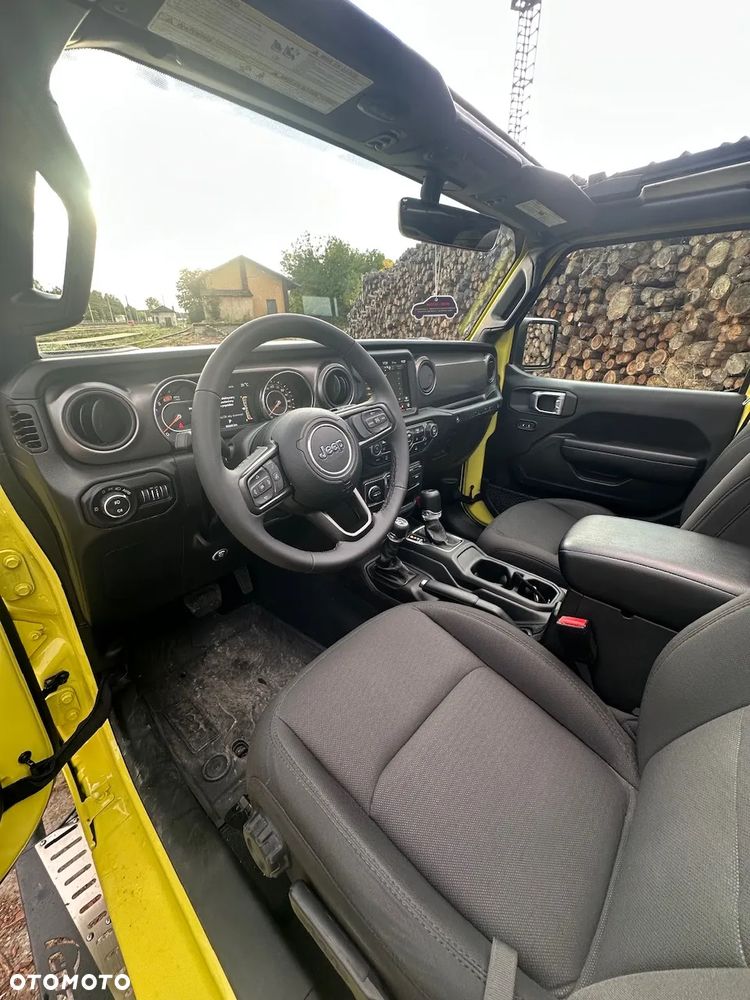 Jeep Wrangler 3.6 Unlim Sahara - 10