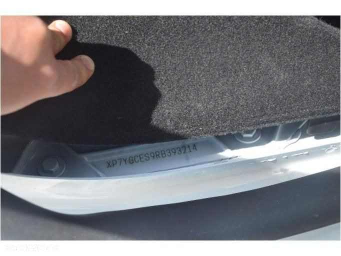 Tesla Y Long Range RWD - 22