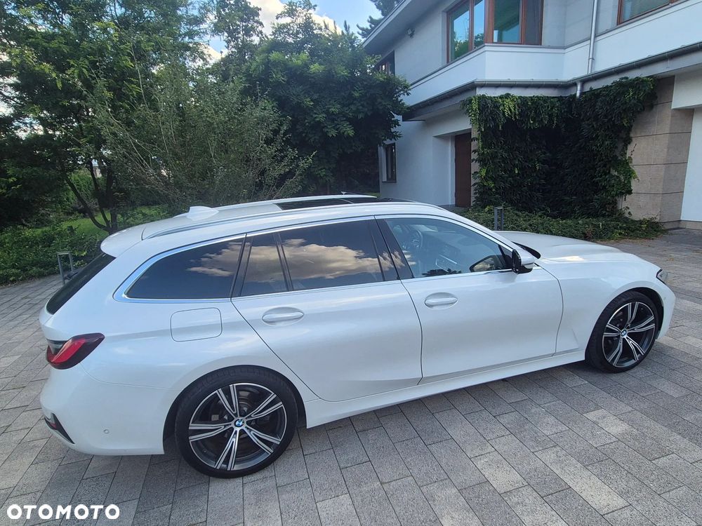 BMW Seria 3 320d MHEV Luxury Line - 14