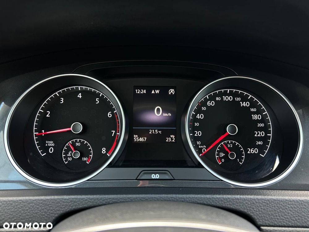 Volkswagen Golf 1.5 TSI BMT Comfortline - 24