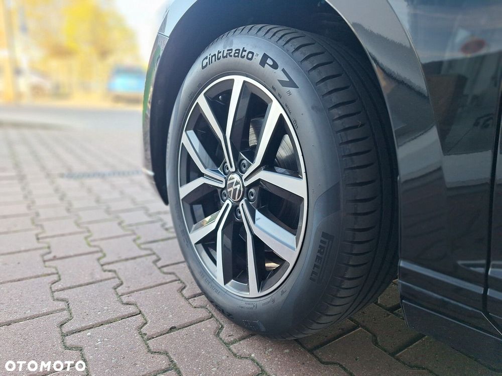 Volkswagen Passat - 11