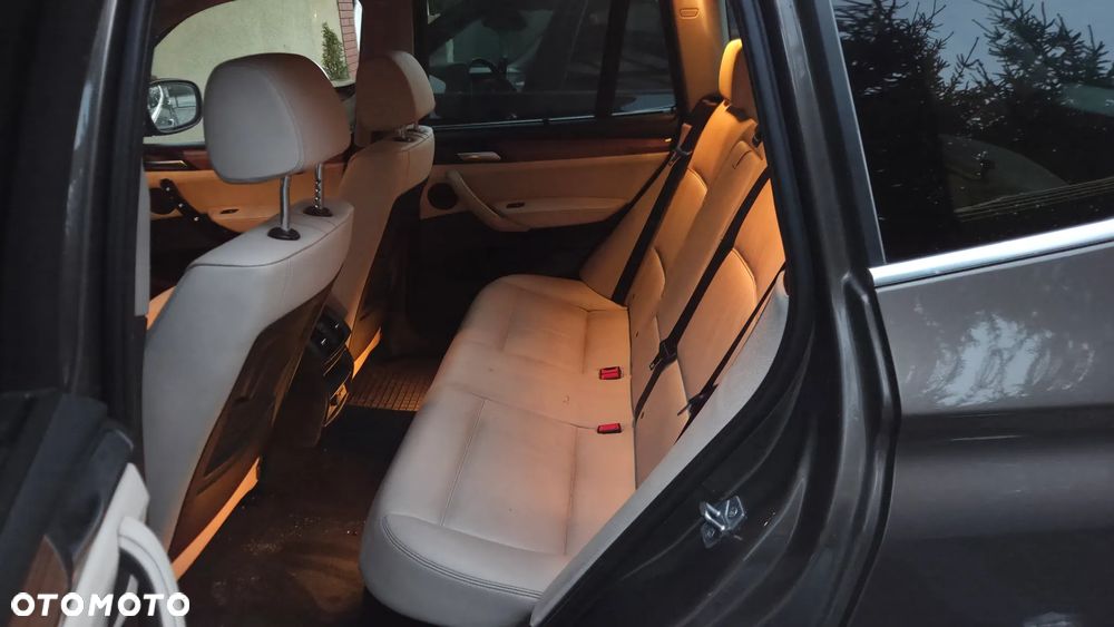 BMW X3 28i xDrive - 12